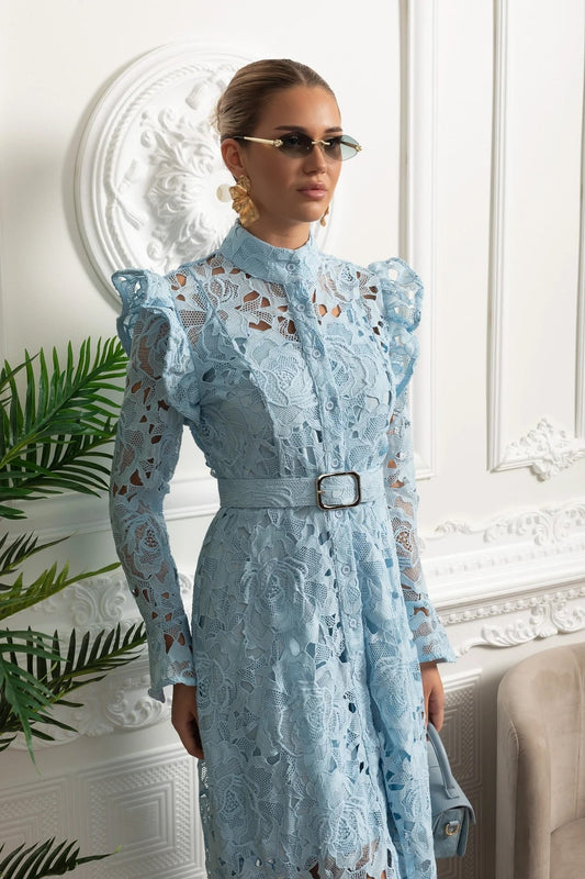 Embroidered Lace Midi Dress with Ruffled Shoulders and Buckle Belt – Blue