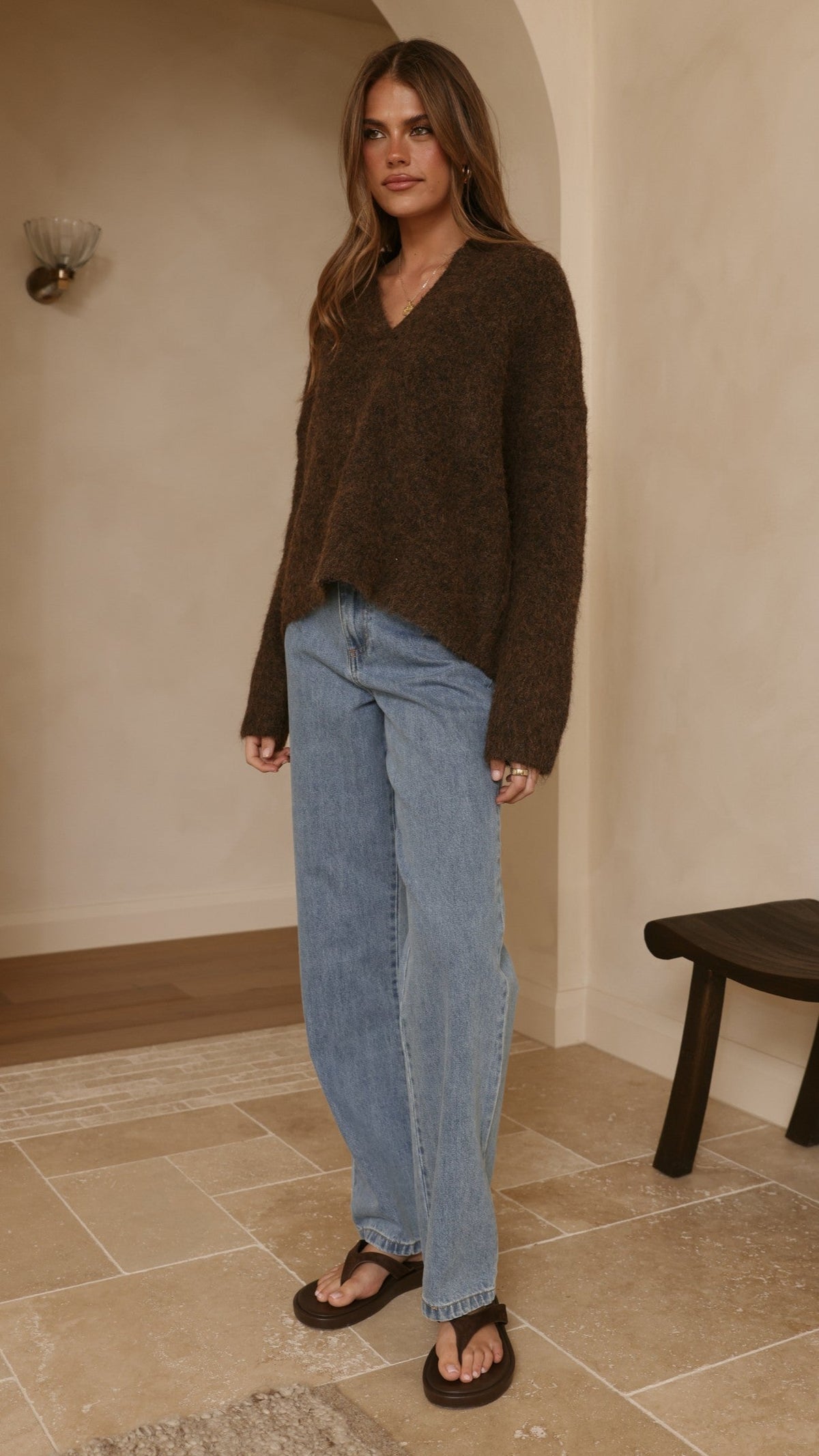 Kouvr Collared V-Neck Long Sleeve Boxy Knit Jumper – Brown – view 12