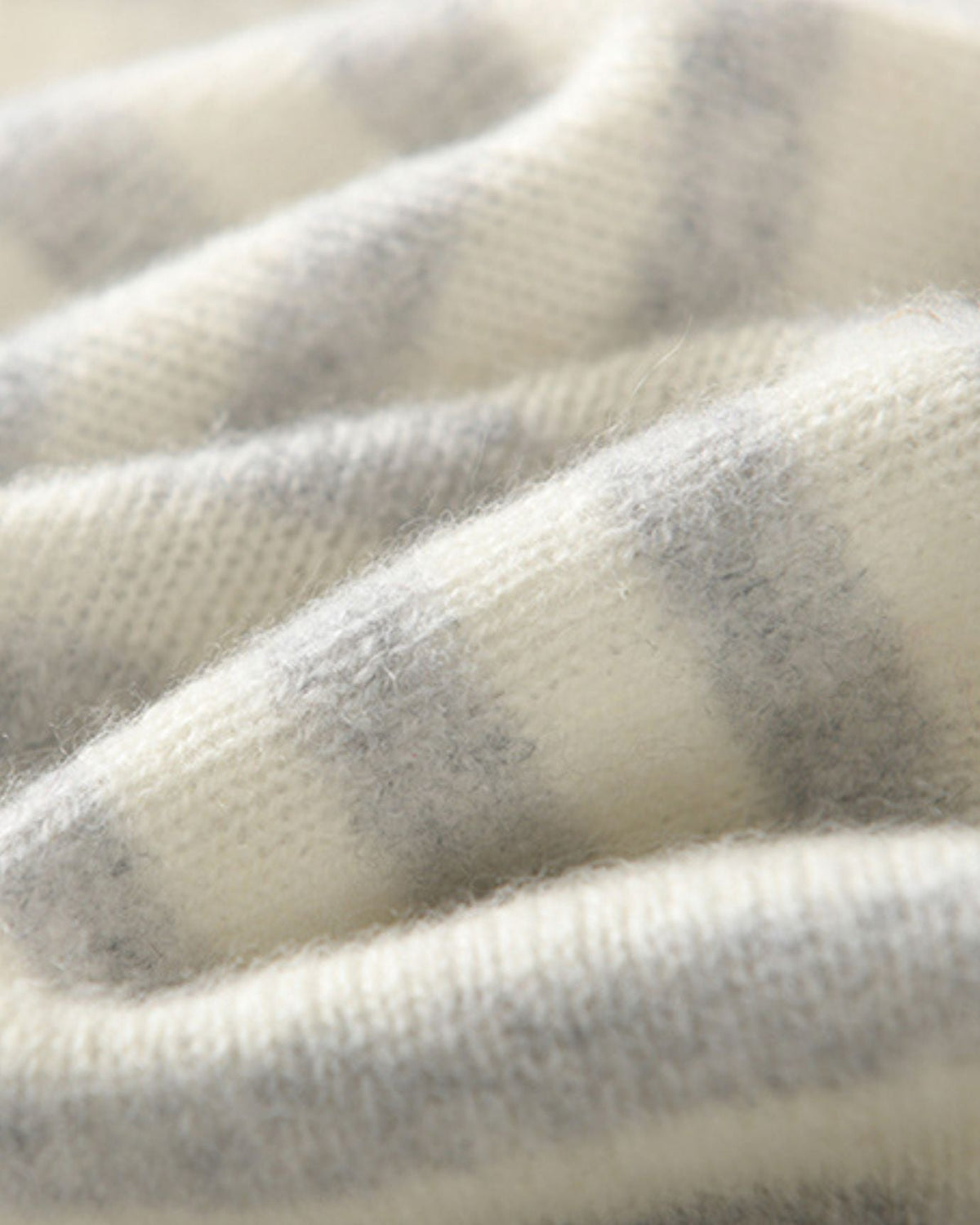 Lightweight Striped Pure Cashmere Neck Cover Scarf – view 8