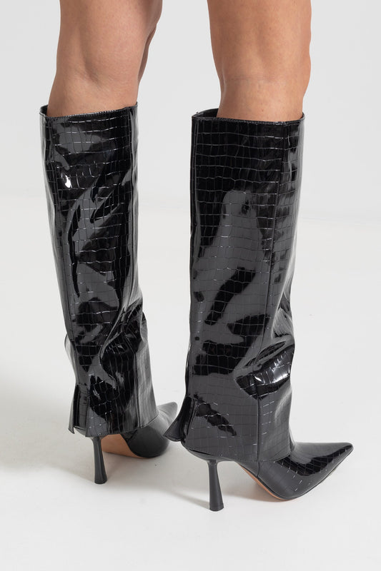 Alligator Pattern Pointed Knee-High Boots with Slim Heel – Black – view 2