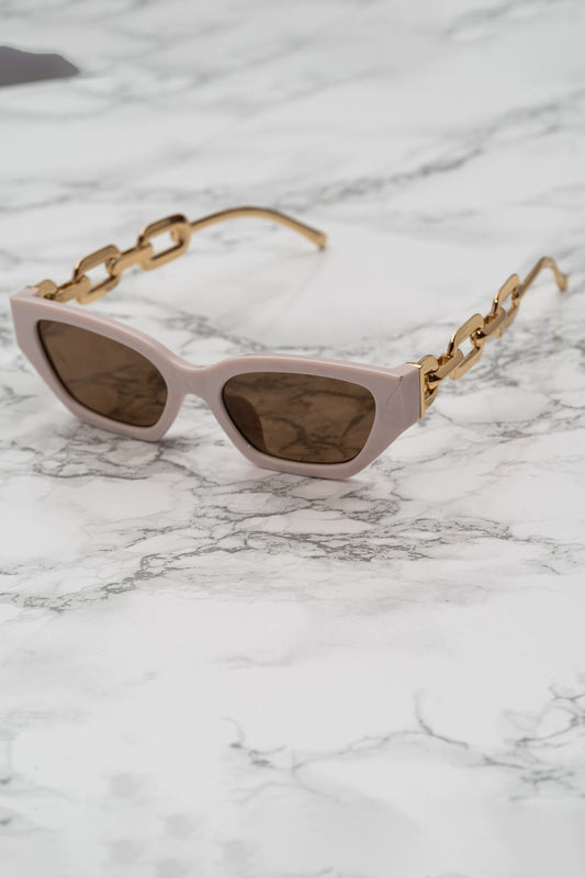 Cat Eye Sunglasses with Heavy Gold Chain Arms – Pink