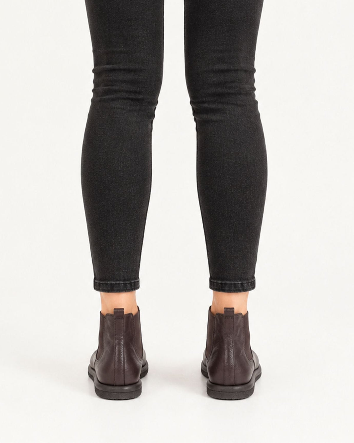 Classic Chelsea Boots in Cowhide Leather with Soft Lining – view 10