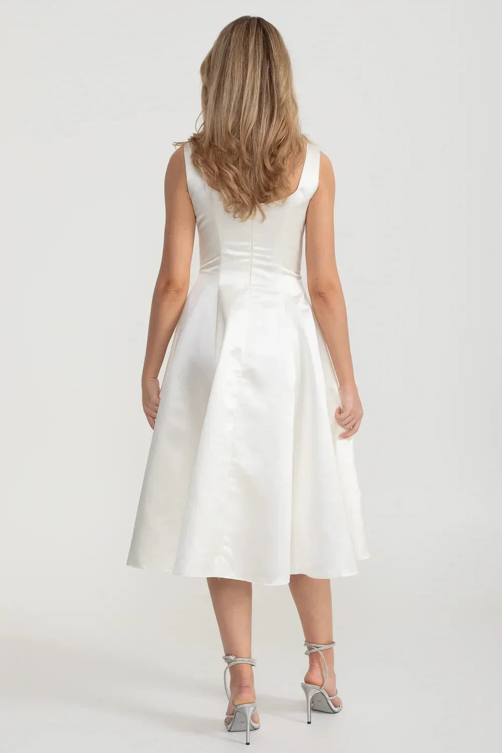 Sleeveless A-Line Midi Dress with Tailored Bodice and Flared Skirt – White – view 7