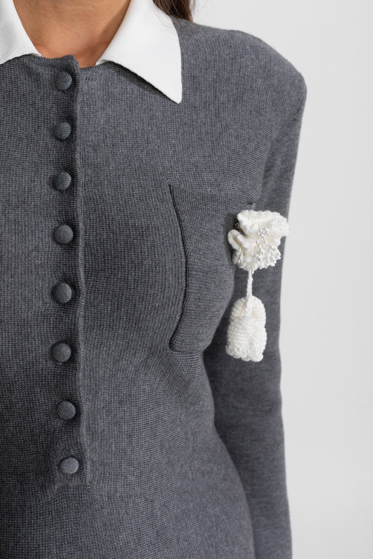 Long Sleeve A-Line Mini Dress with Contrast Collar and Floral Brooch – Grey – view 6