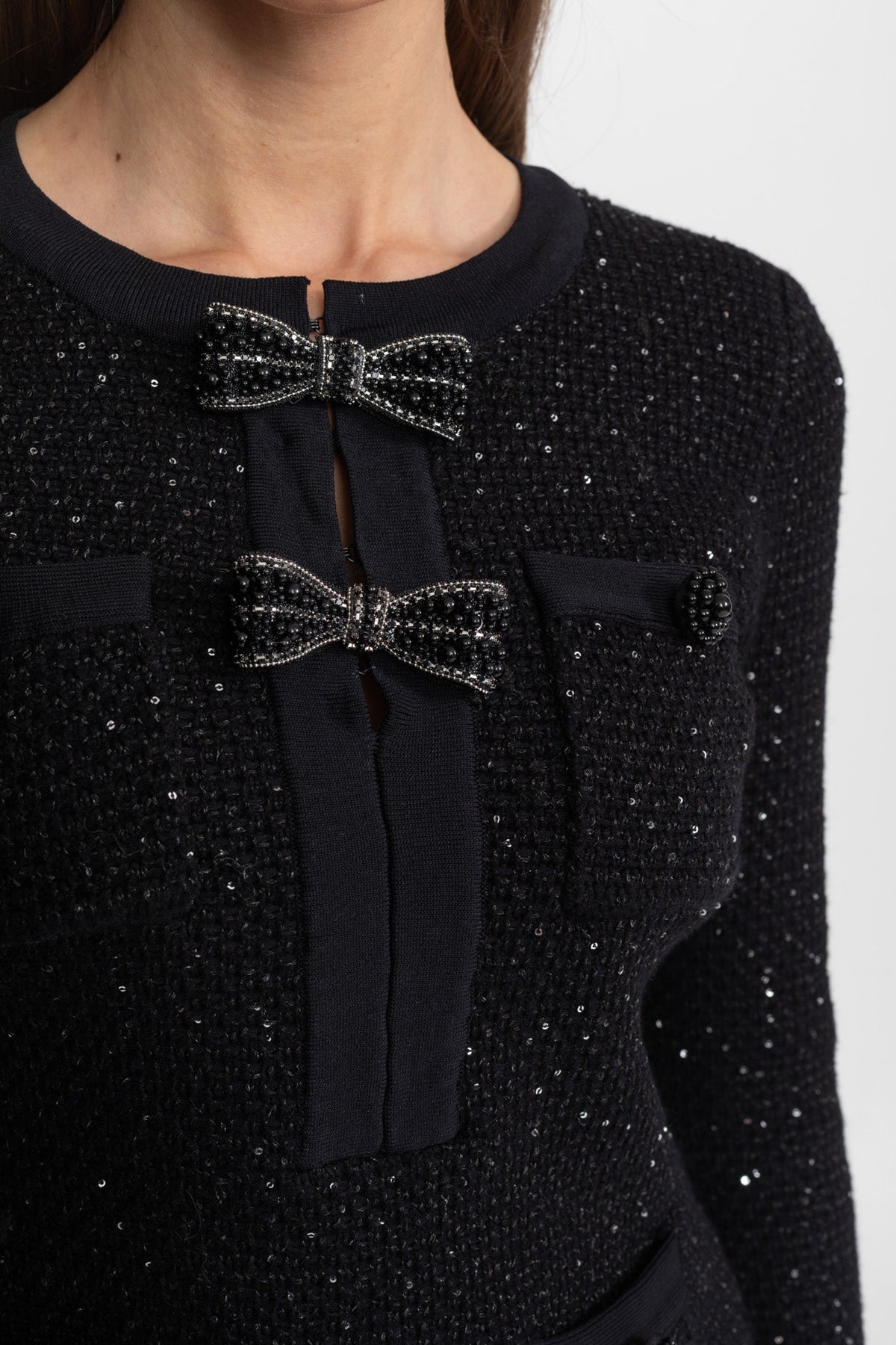 Embellished Tweed Cropped Jacket and A-Line Mini Skirt Set with Bows – Black