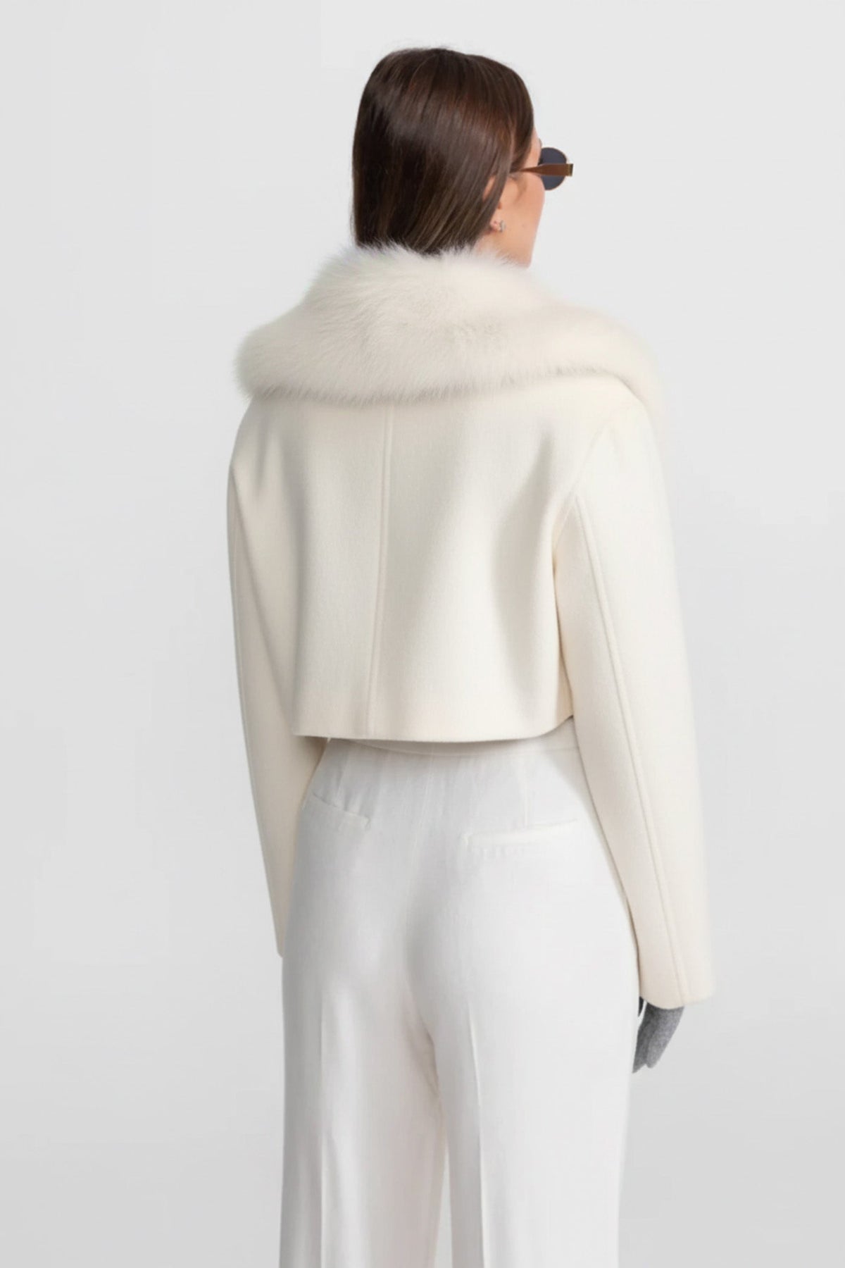 Wool and Cashmere Boxy Cropped Jacket – Ivoire – view 4
