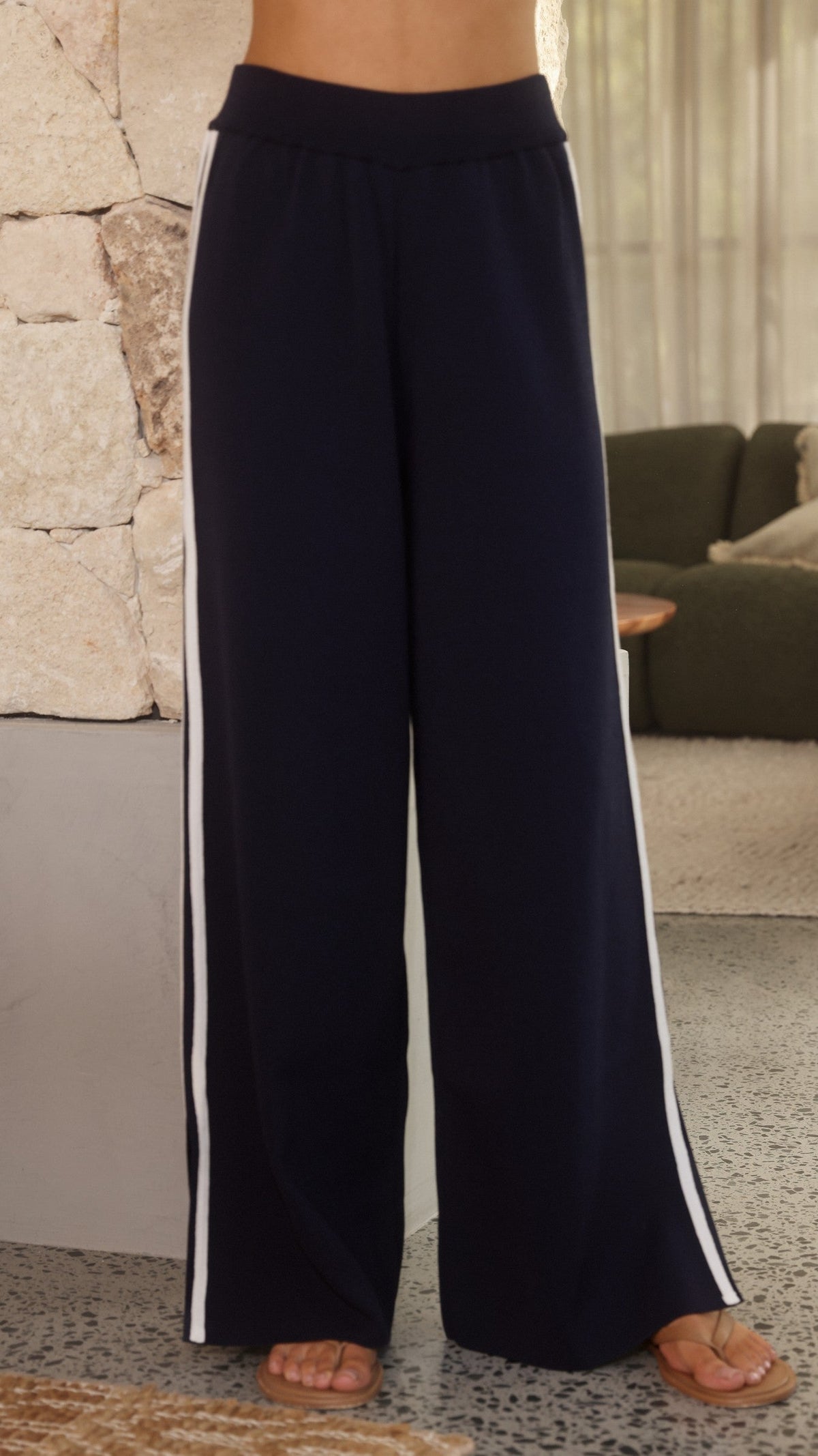 Jaysha High Waisted Ribbed Wide Leg Trousers – Navy/White