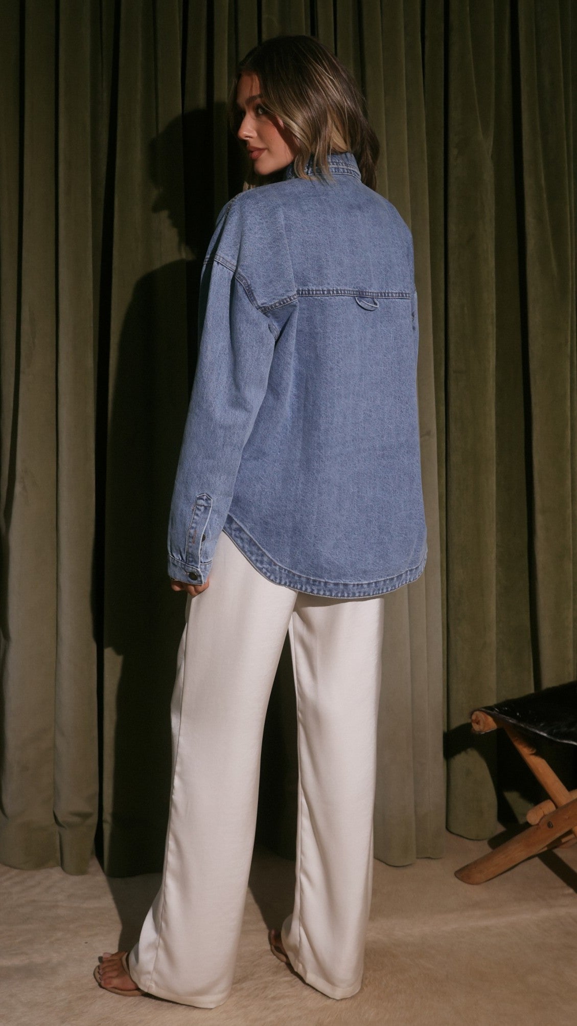 Zaeliah Oversized Denim Shirt with Locker Loop – Light Blue