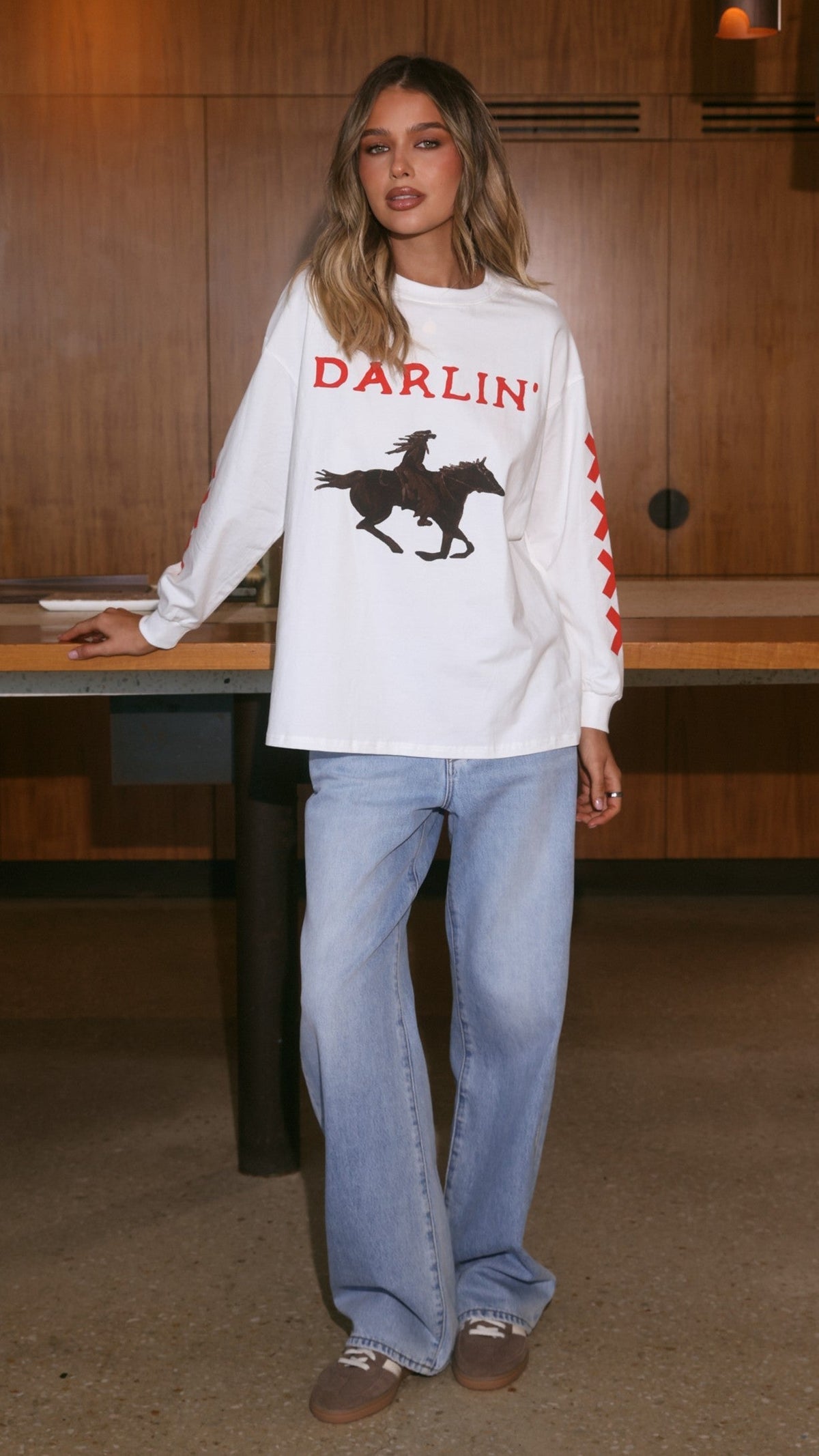 Darlin Relaxed Longline Graphic Long Sleeve T-Shirt – White – view 4