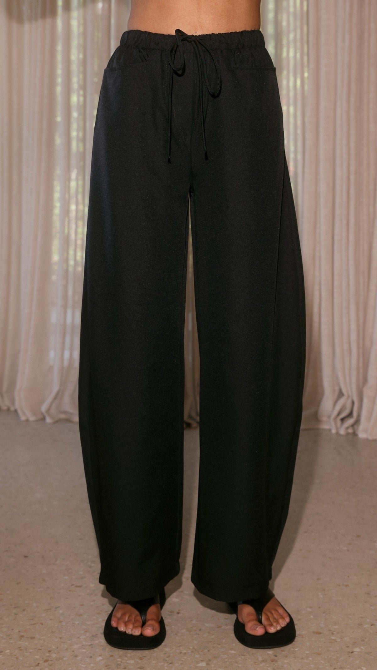 Hayden High Waisted Wide Leg Tie Waist Trousers – Black – view 3