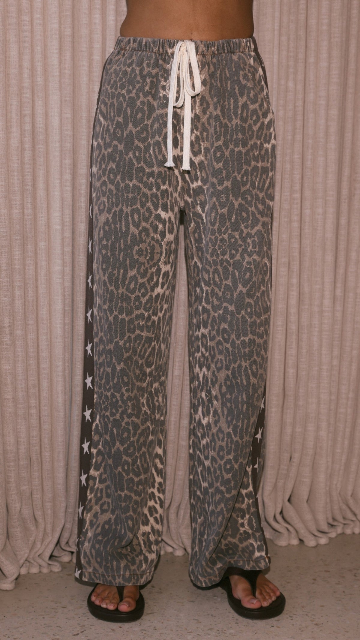 Vox High Waisted Straight Leg Trousers – Leopard and Star Print