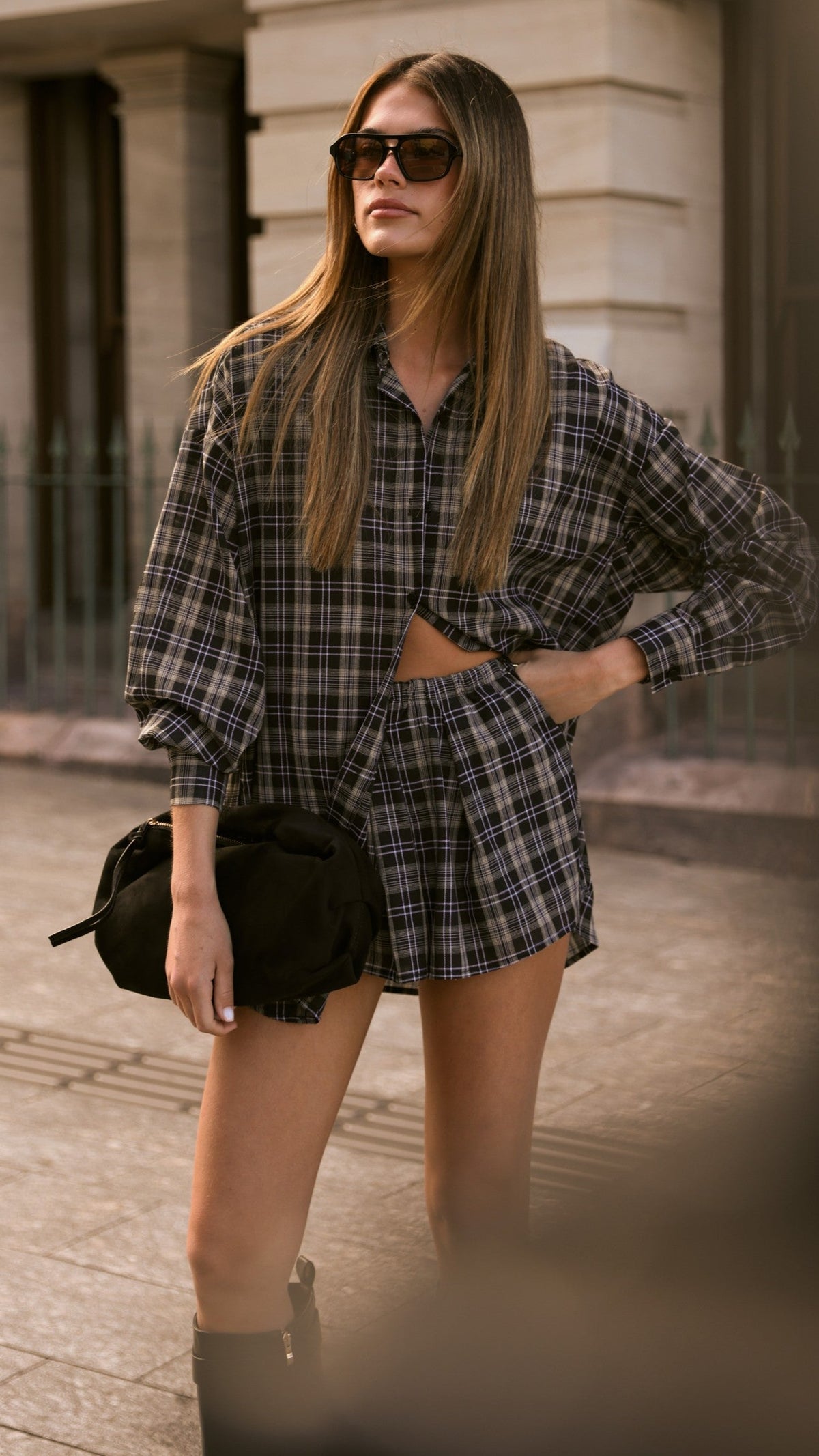 Arli Boxy Collared Long Sleeve Cotton Shirt – Black/Beige Plaid – view 6