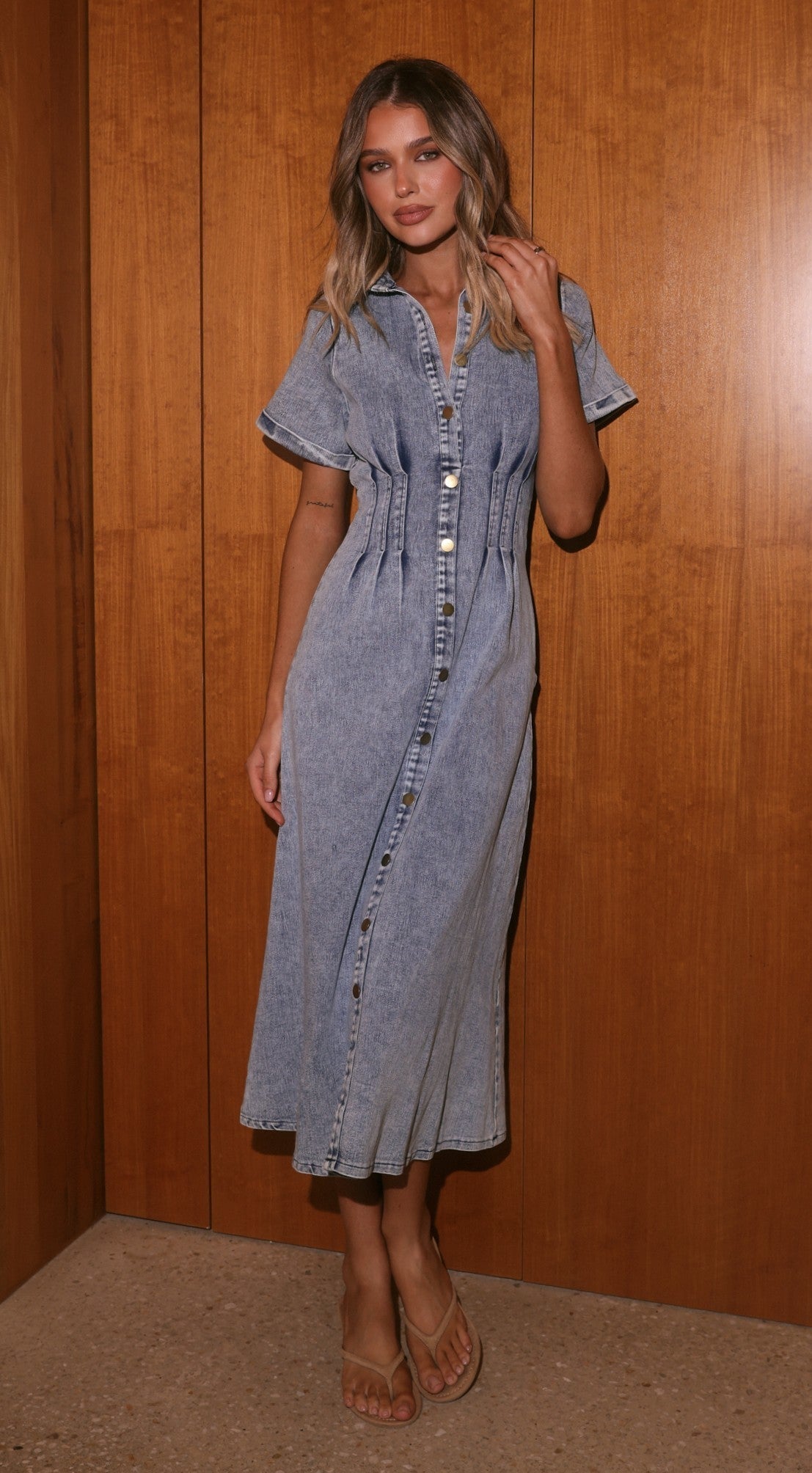 Elory Collared Button Up Short Sleeve Maxi Dress – Light Denim – view 3