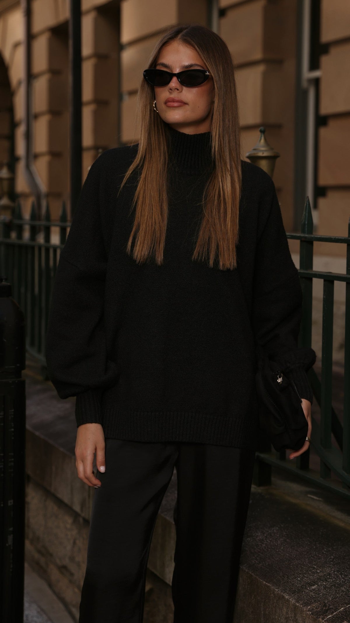Harita Turtleneck Bell Sleeve Boxy Knit Jumper – Black – view 4
