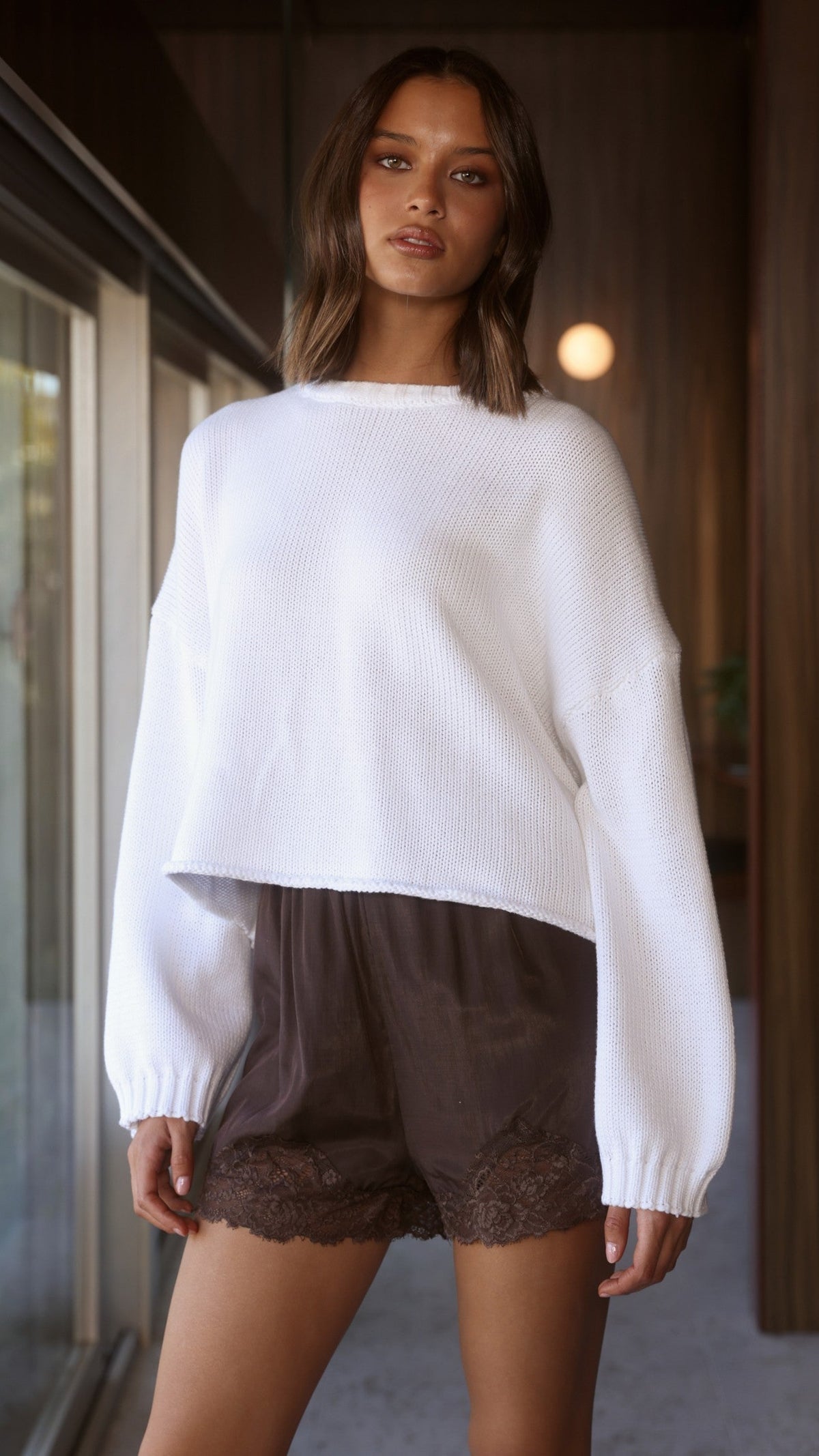 Melbourne Crew Neck Relaxed Fit Cotton Knit Jumper – White – view 5
