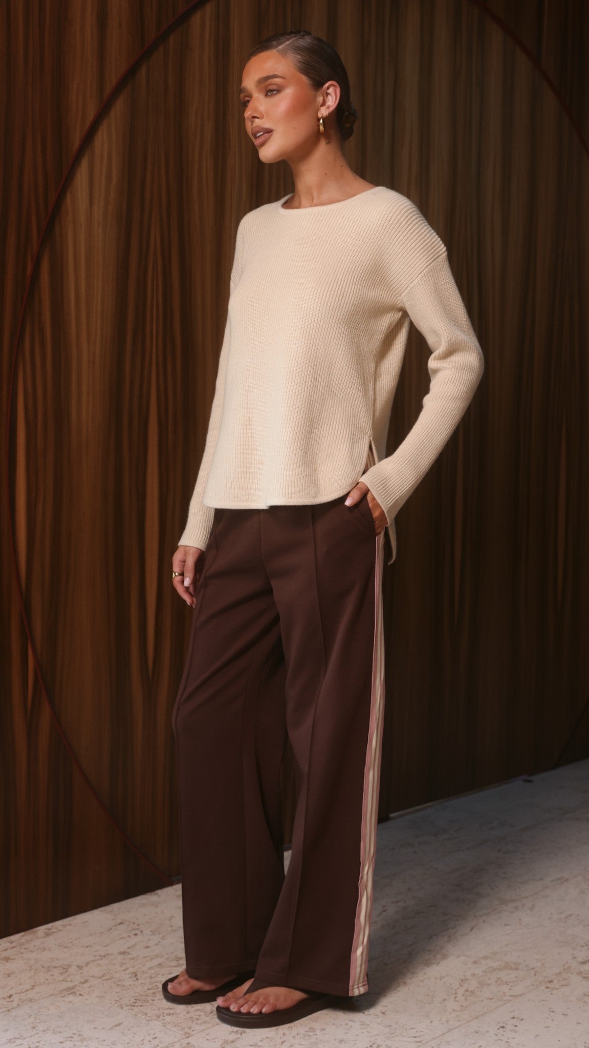 Kennedy Relaxed Crew Neck Rib Knit Jumper with Side Splits – Beige – view 6