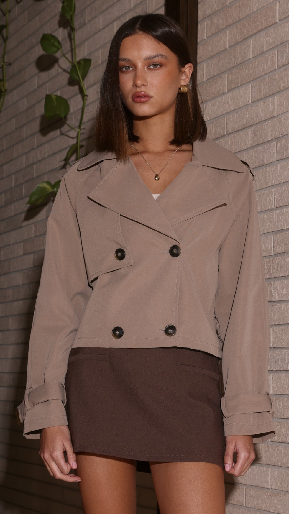 Deena Cropped Belted Coat with Collar and Shoulder Straps – Mocha – view 17