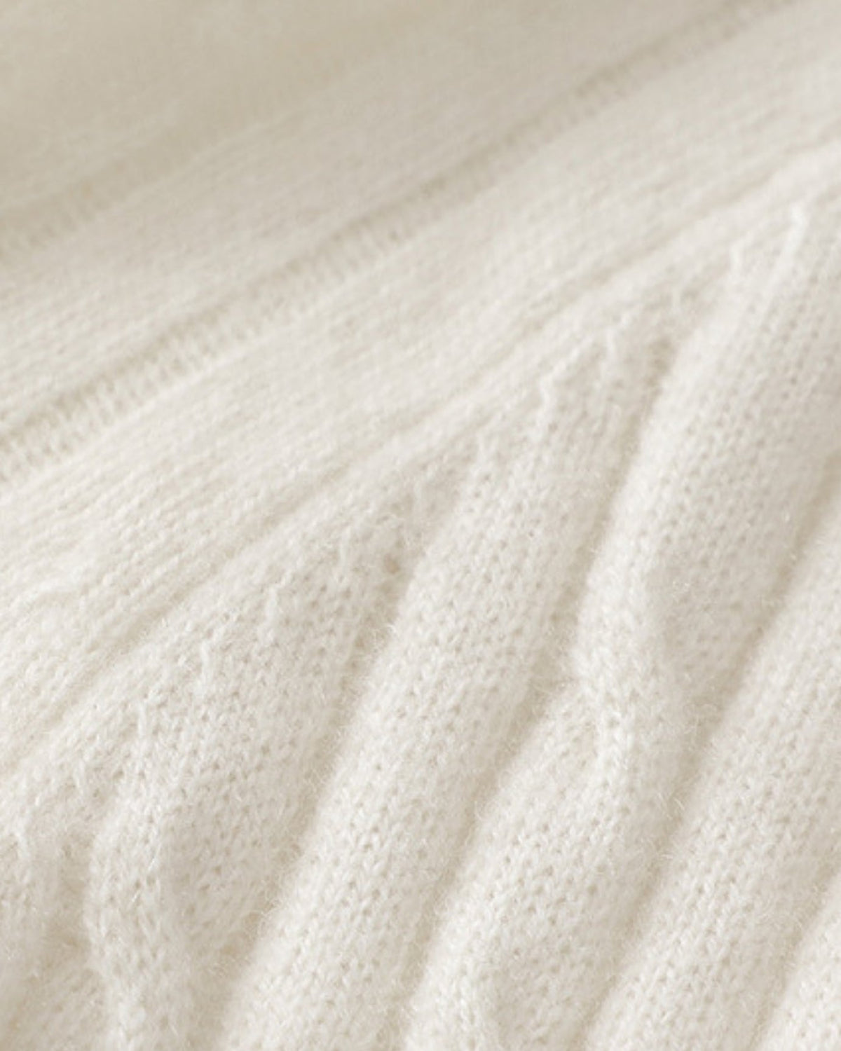 Relaxed Fit Cable Knit Cashmere Polo Collar Jumper – view 10