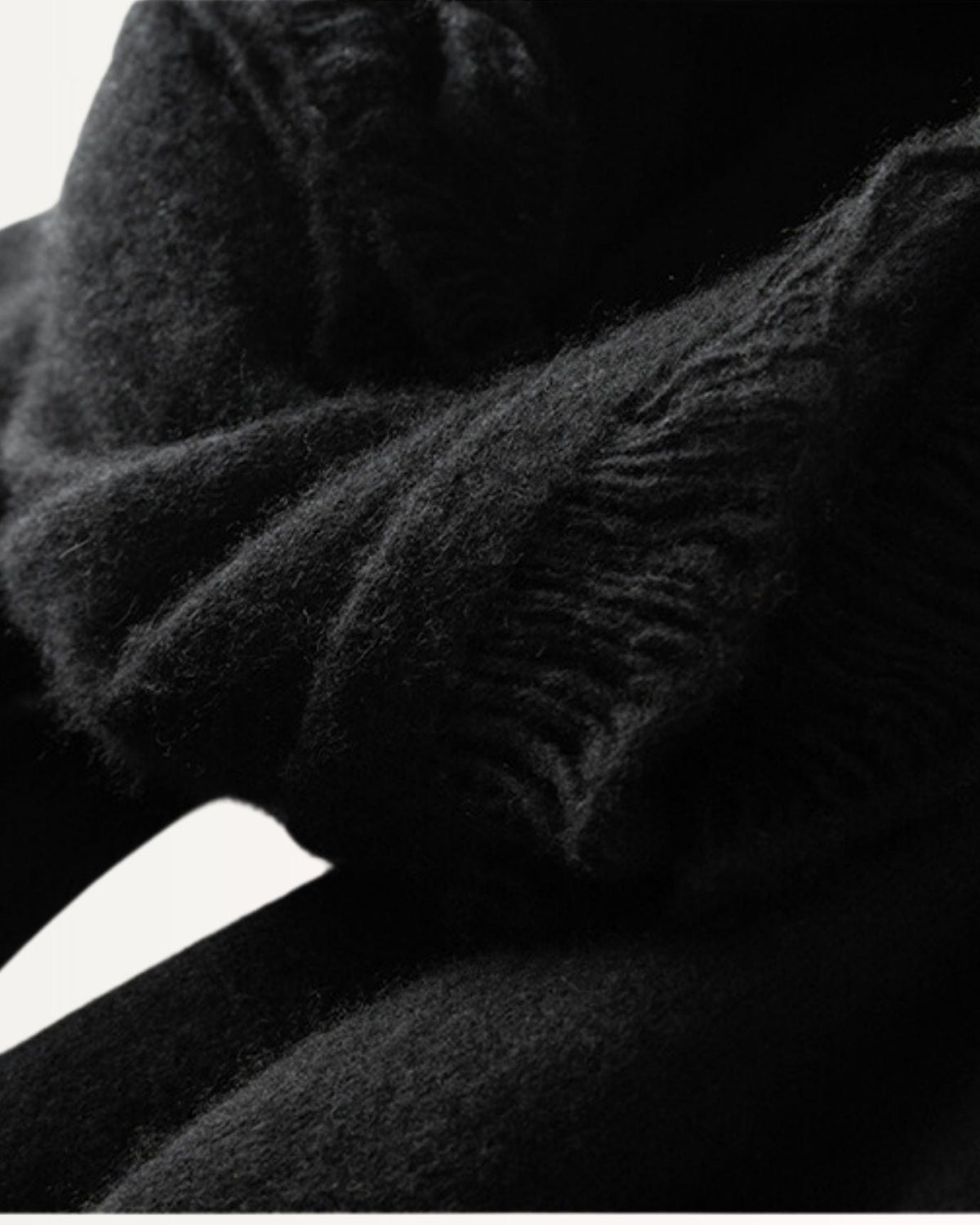 Soft Lightweight Pure Cashmere Scarf for Year-Round Wear – view 4