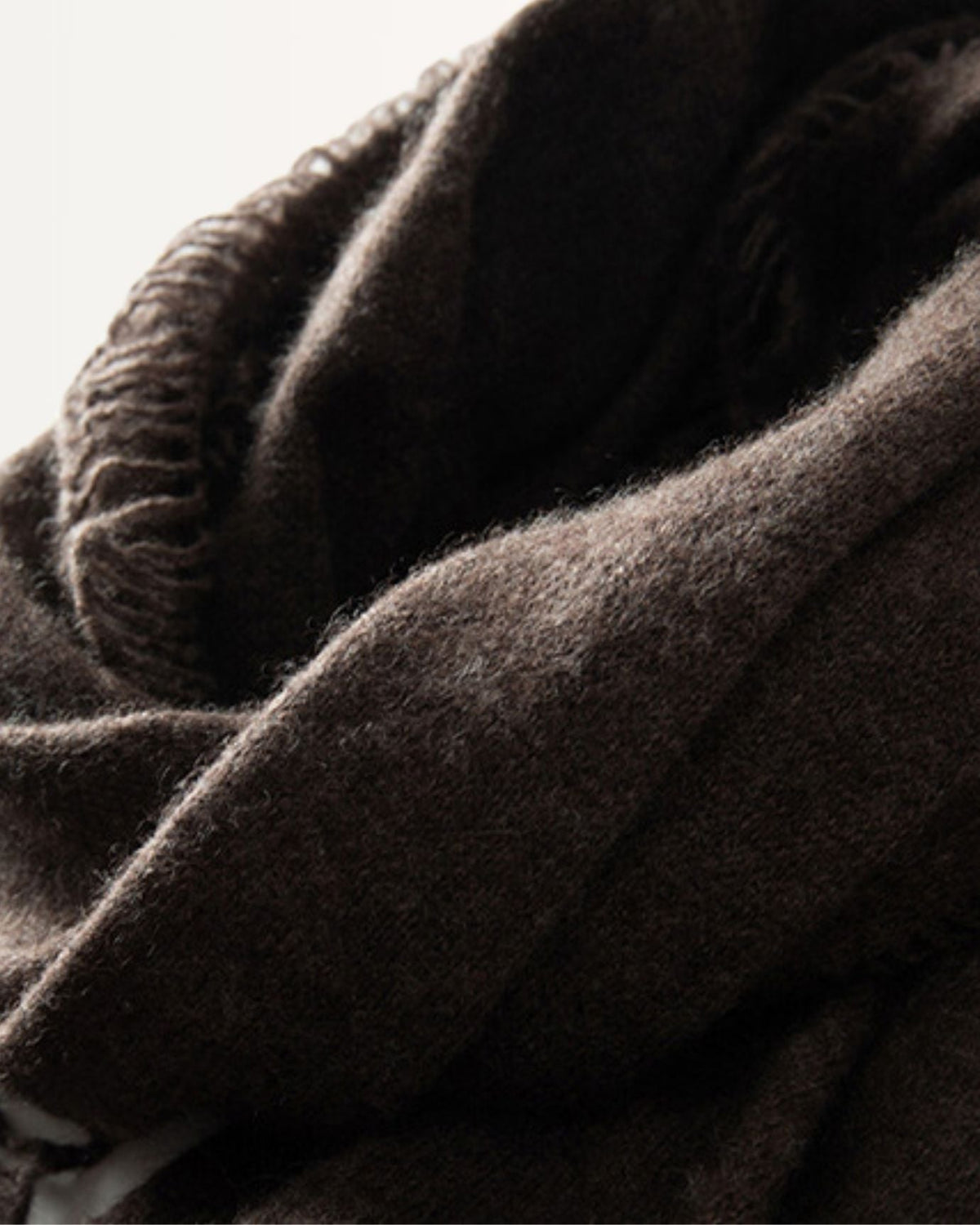 Soft Lightweight Pure Cashmere Scarf for Year-Round Wear – view 9