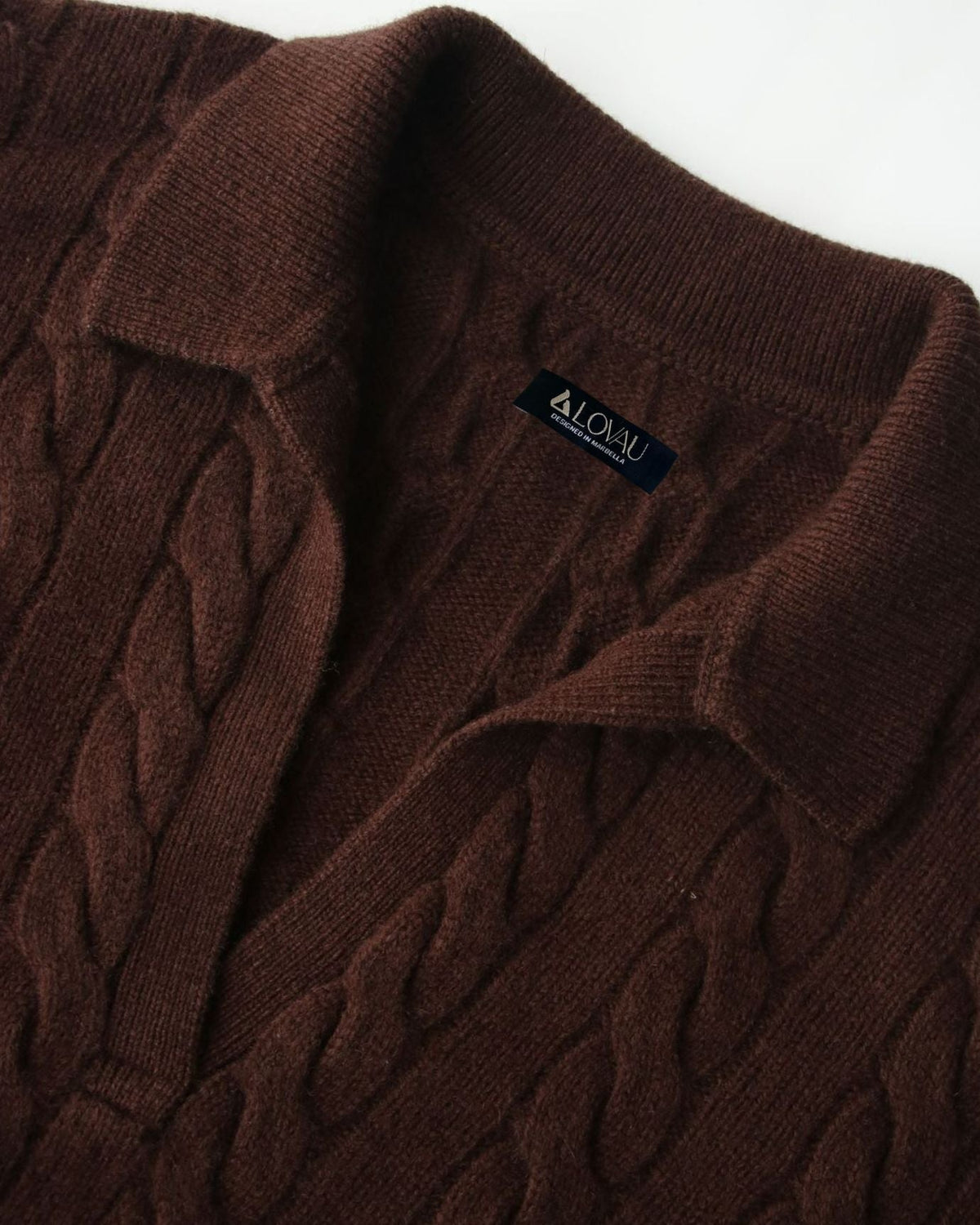 Heritage-Inspired Polo Collar Jumper with Tailored Fit – view 8