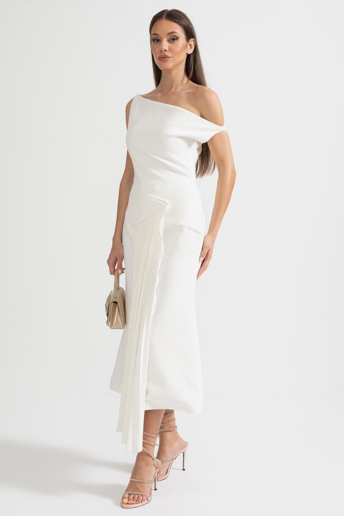 Off-Shoulder Minimalist Midi Dress with Pleated Waist – White – view 3