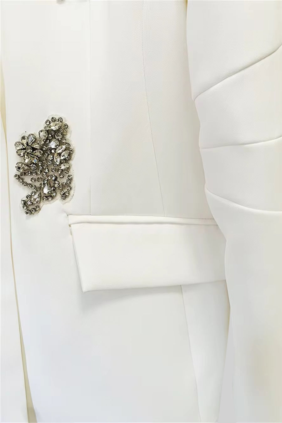 Floral Embellished Double-Breasted Blazer and Wide-Leg Trouser Suit – White – view 3