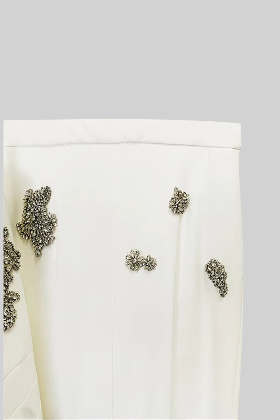 Floral Embellished Double-Breasted Blazer and Wide-Leg Trouser Suit – White – view 4
