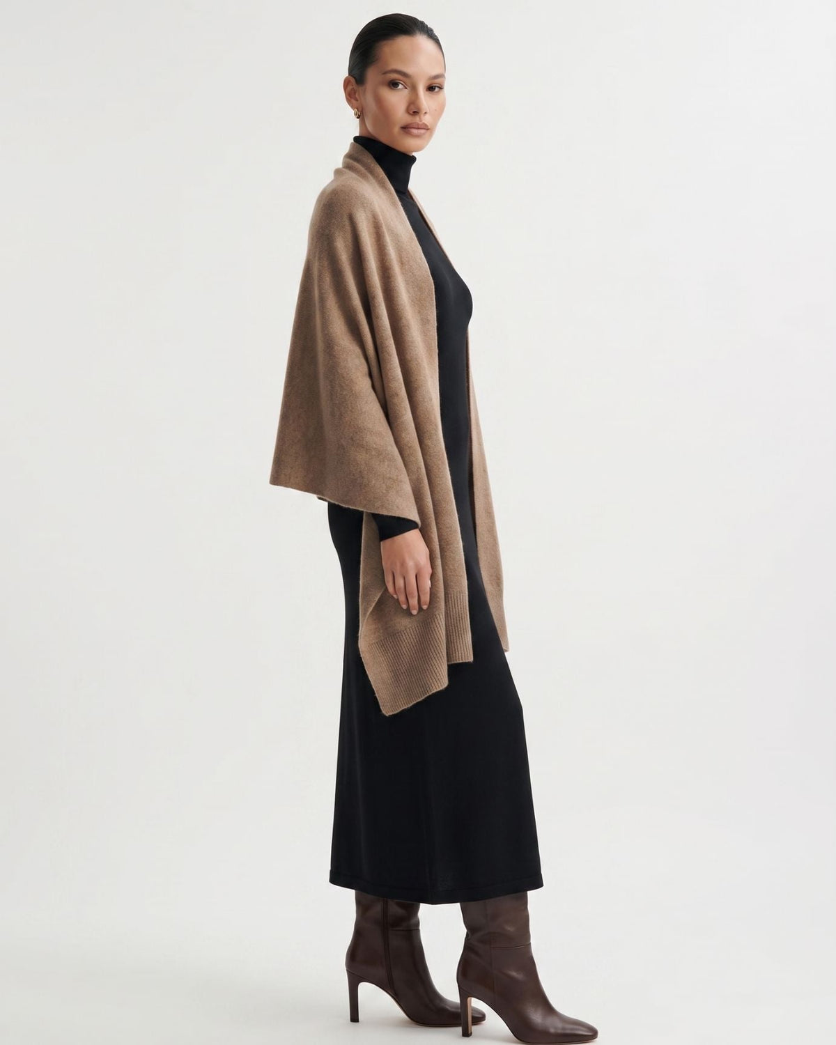 Lightweight Pure Cashmere Shawl Wrap with Geometric Edges – view 8