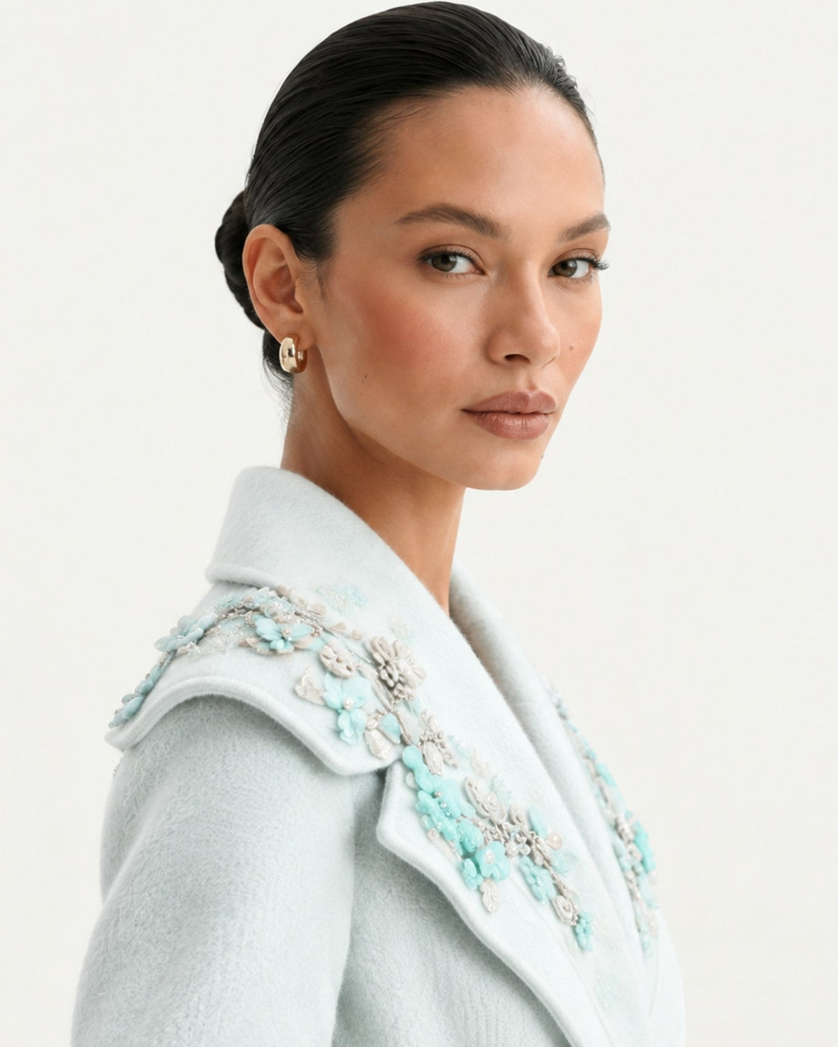 Hamptons Long Wool Cashmere Coat with Embellished Collar – view 13