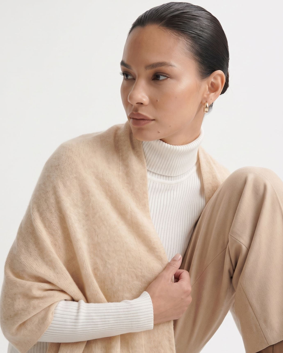 Lightweight Pure Cashmere Shawl Wrap with Geometric Edges – view 12