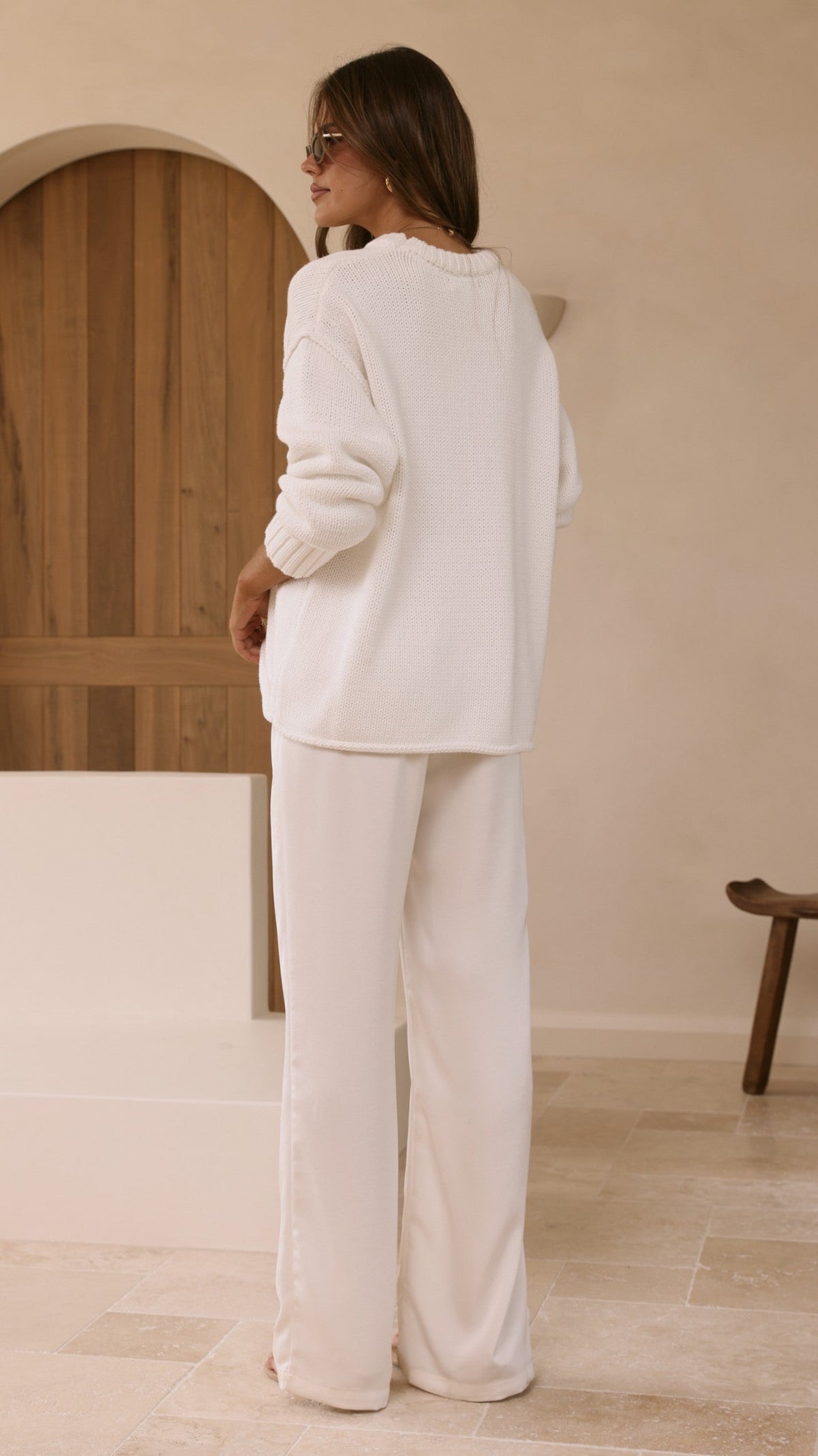 Jase Relaxed Crew Neck Rolled Hem Cotton Knit Jumper – White