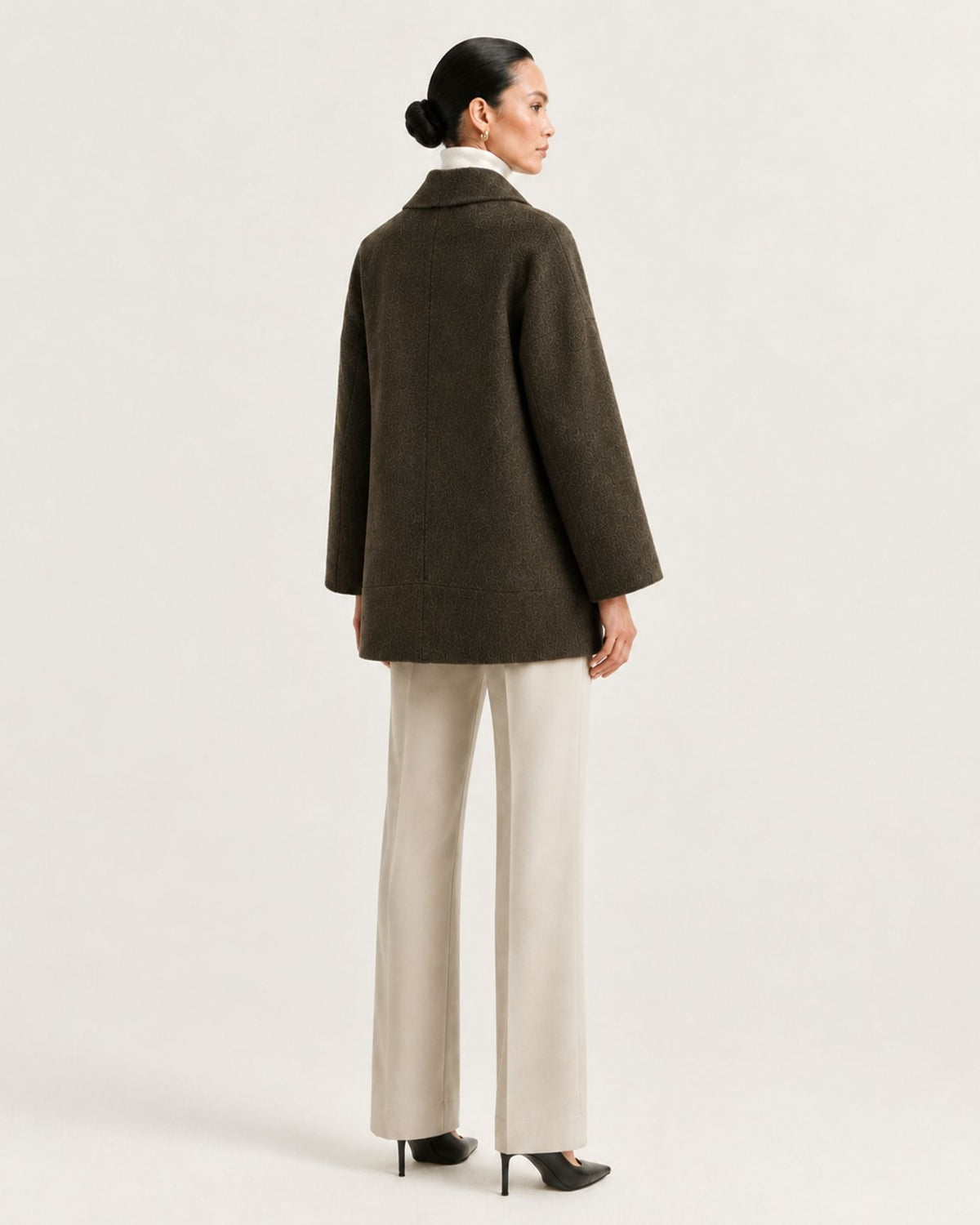 Divina Double-Faced Yak Wool Relaxed Fit Single Button Overcoat – view 10