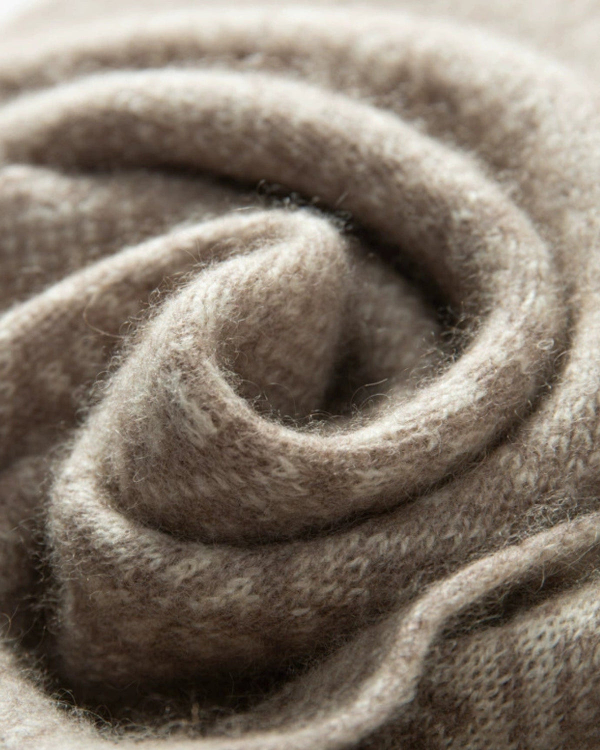 Olivia Hand-Knitted Pure Cashmere Scarf with Textured Finish – view 4