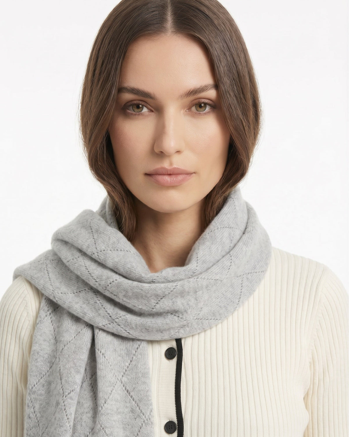 Textured Herringbone Weave Scarf in 100% Pure Cashmere – view 4