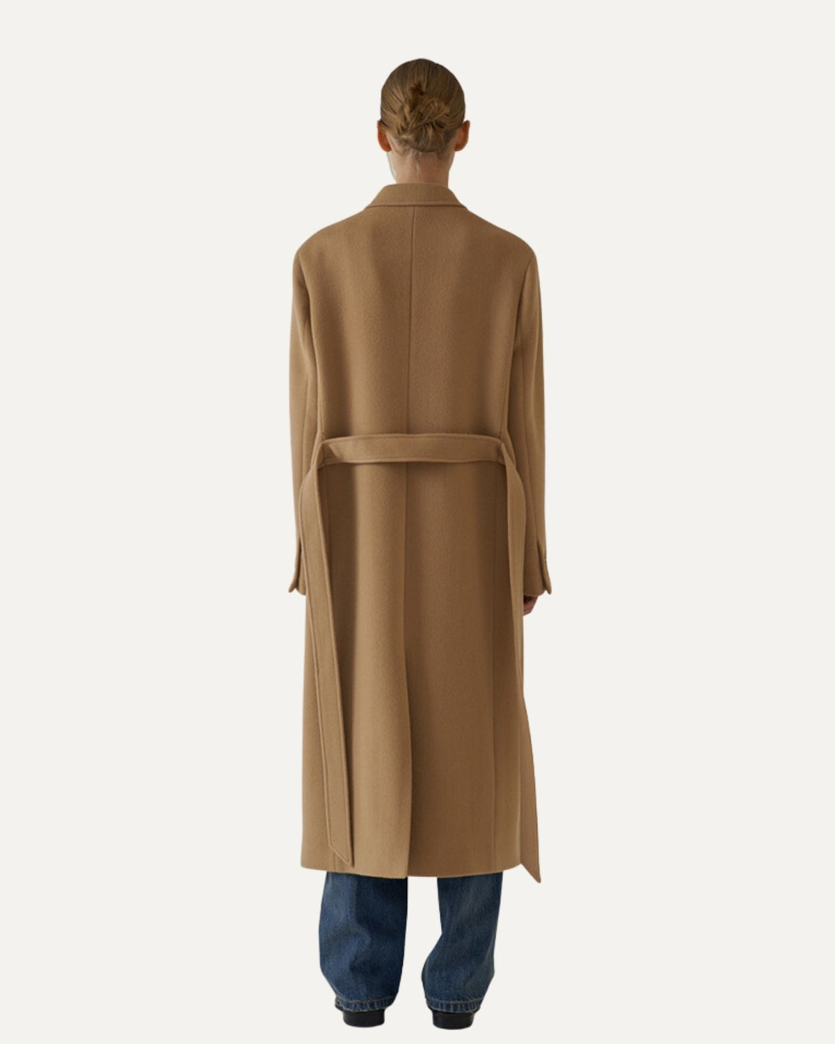 Rio Cashmere and Wool Blend Coat with Tailored Seams – view 4