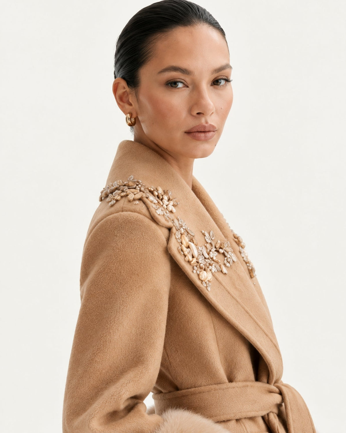 Hamptons Long Wool Cashmere Coat with Embellished Collar – view 17