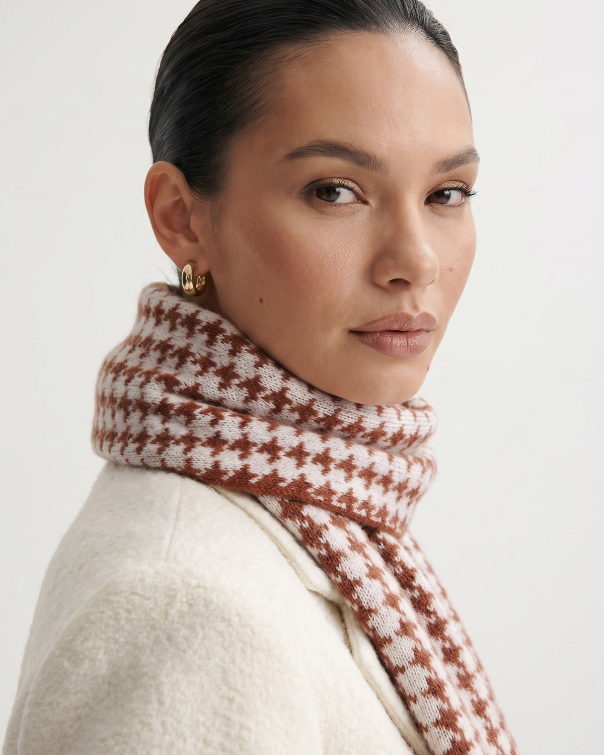 Classic Houndstooth Pattern Pure Cashmere Scarf – view 6