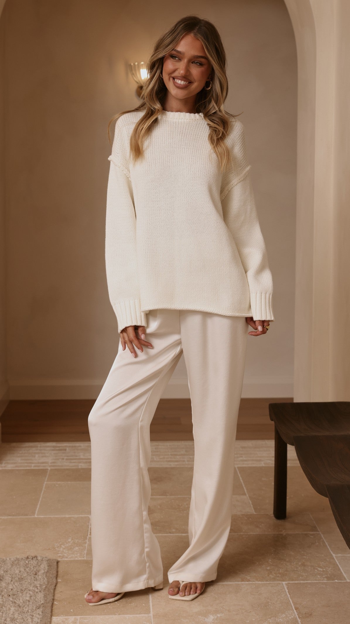 Hayden Boxy Crew Neck Rolled Hem Knit Jumper – White – view 4