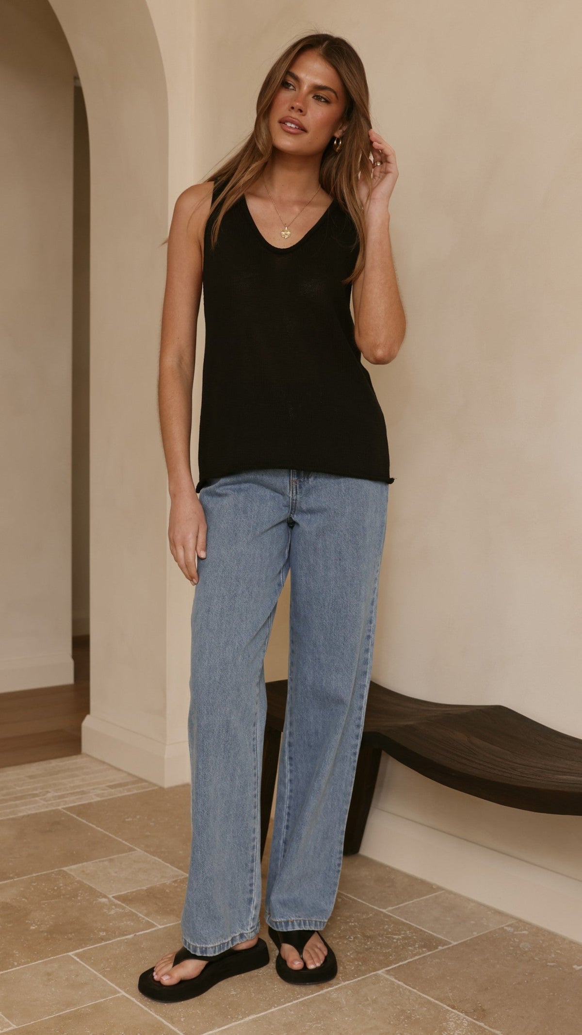 Zaeli Straight Leg Jeans with Tobacco Stitching – Mid Blue