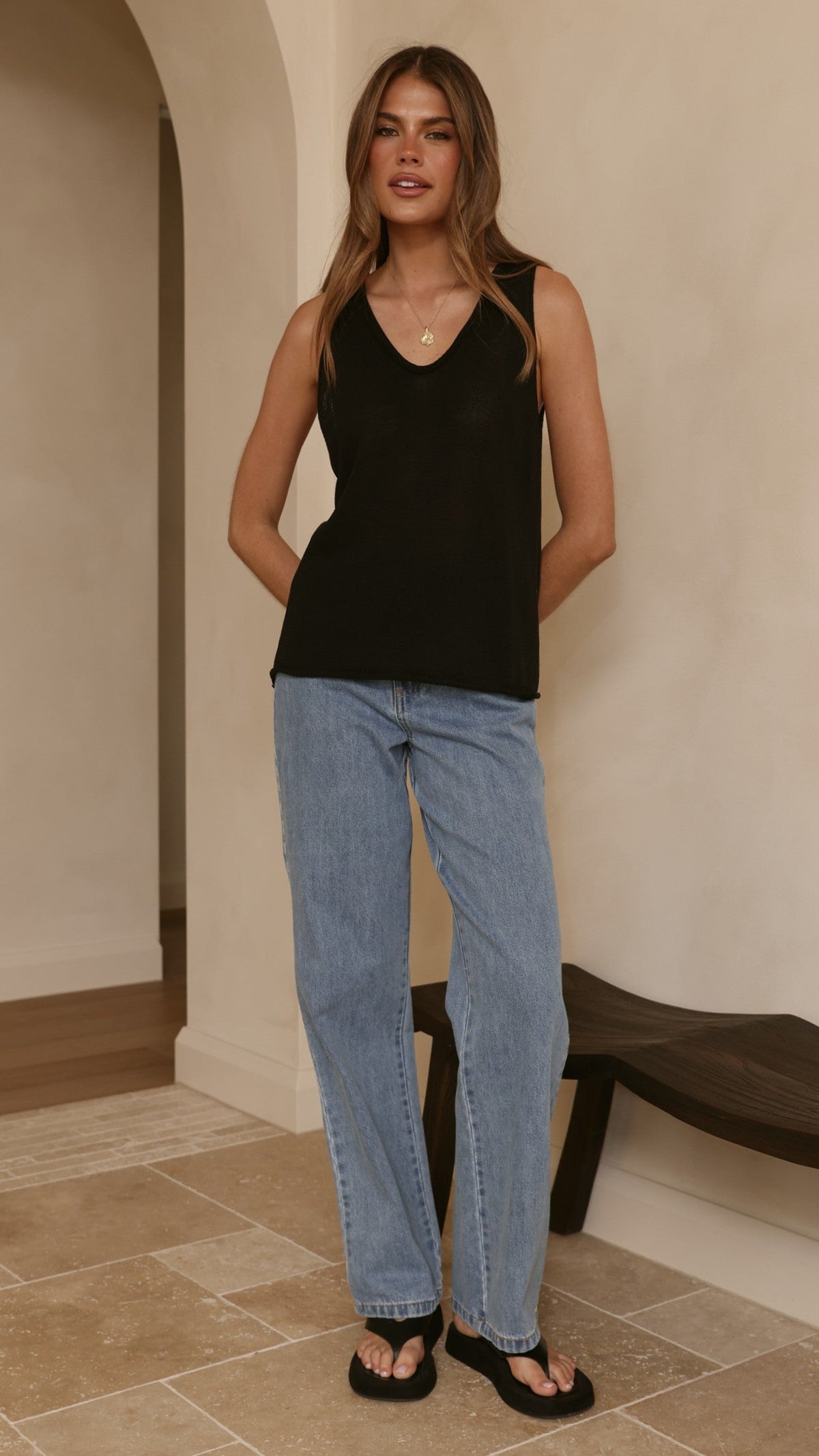 Zaeli Straight Leg Jeans with Tobacco Stitching – Mid Blue