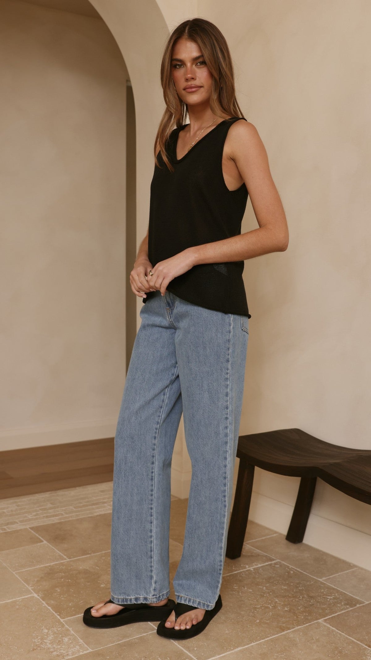 Zaeli Straight Leg Jeans with Tobacco Stitching – Mid Blue