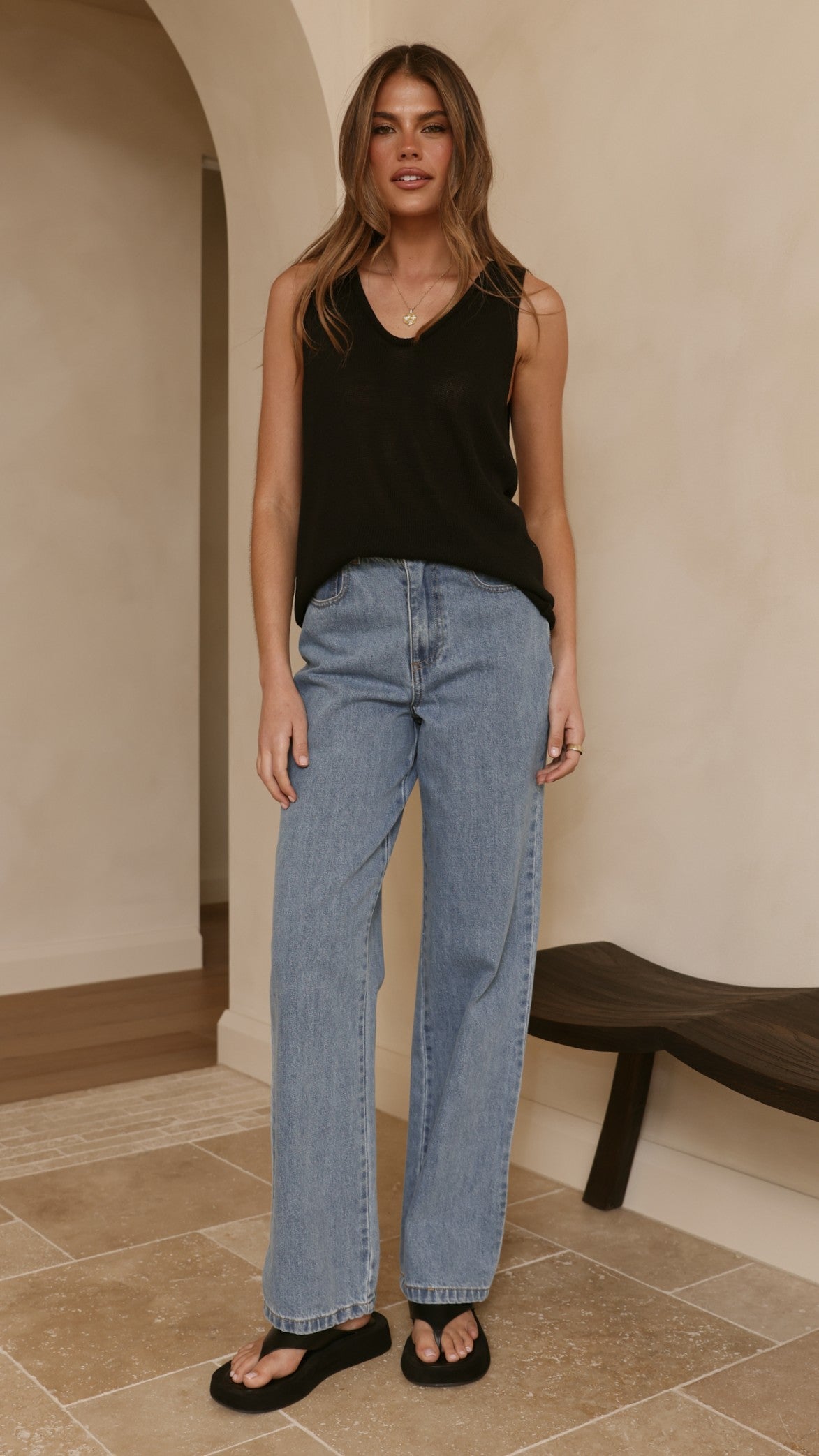 Zaeli Straight Leg Jeans with Tobacco Stitching – Mid Blue