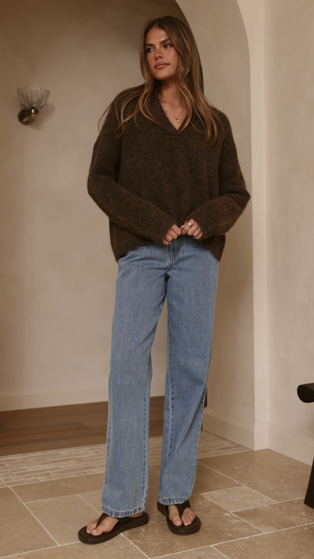 Kouvr Collared V-Neck Long Sleeve Boxy Knit Jumper – Brown – view 6
