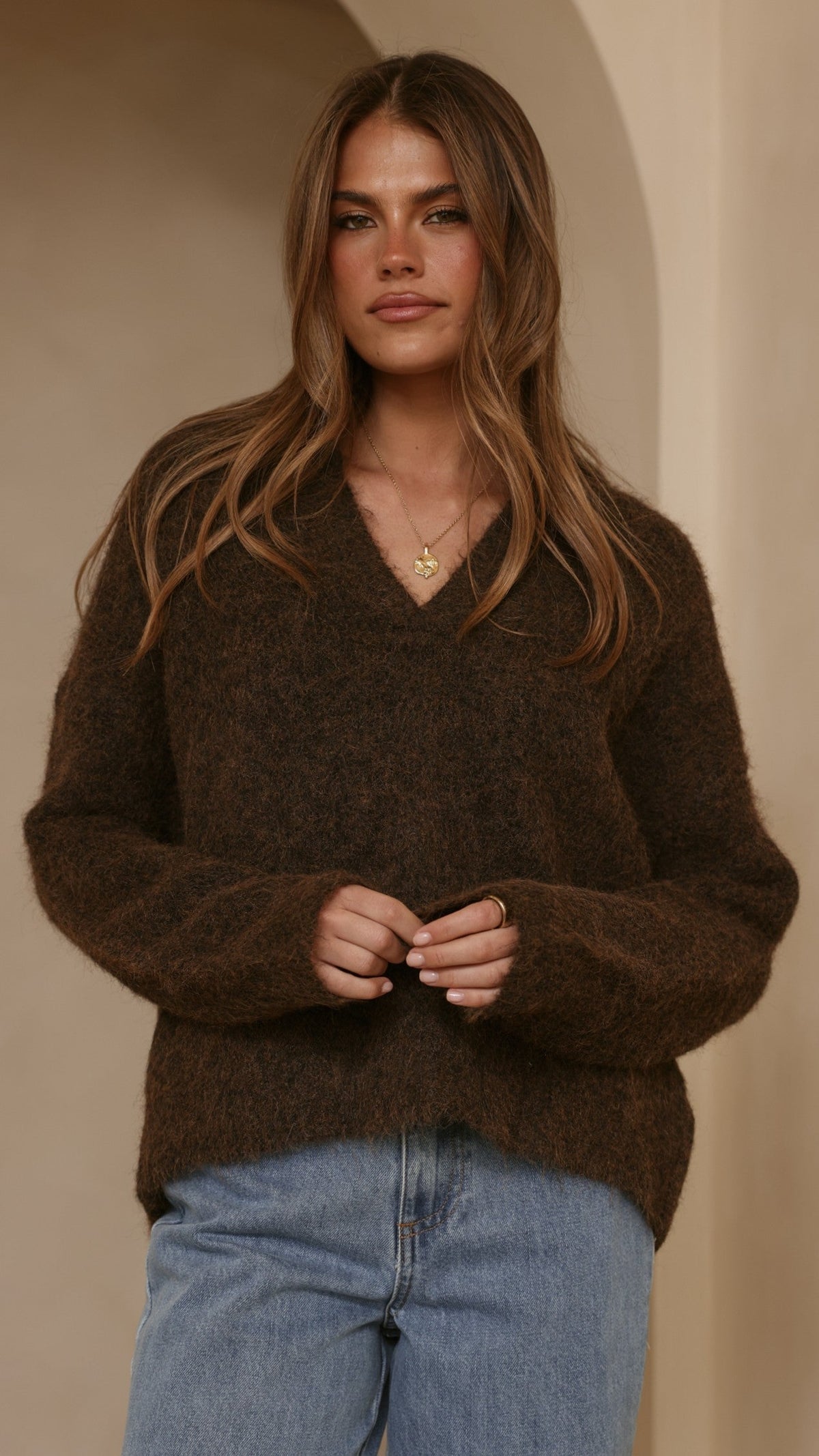 Kouvr Collared V-Neck Long Sleeve Boxy Knit Jumper – Brown – view 10