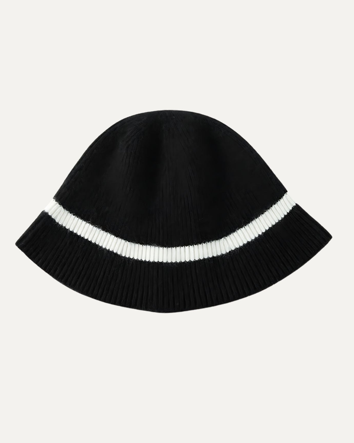 Carina Classic Soft Lightweight Pure Cashmere Hat – Black – view 1