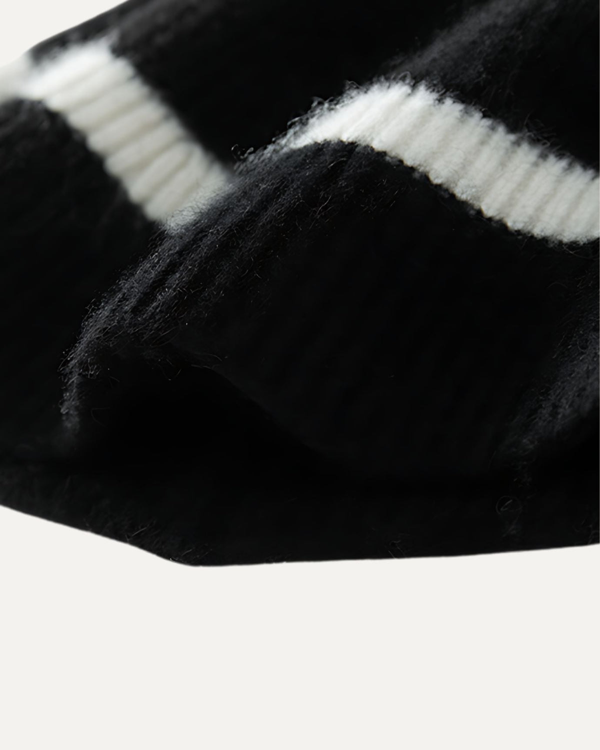 Carina Classic Soft Lightweight Pure Cashmere Hat – view 2