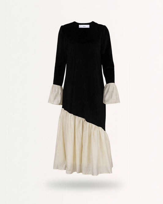 Old Money Style Soft Velvet Dress with Classic Lines – Black