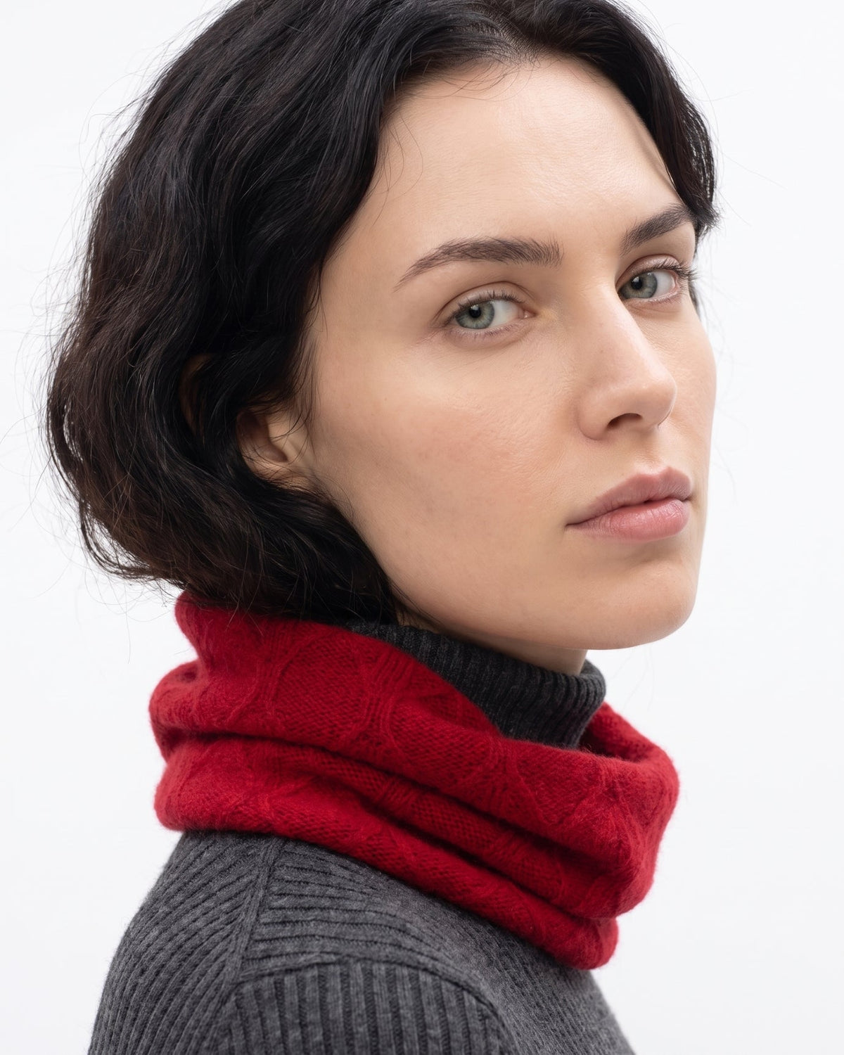 Zira Ultra-Soft 100% Pure Cashmere Neck Warmer – view 8