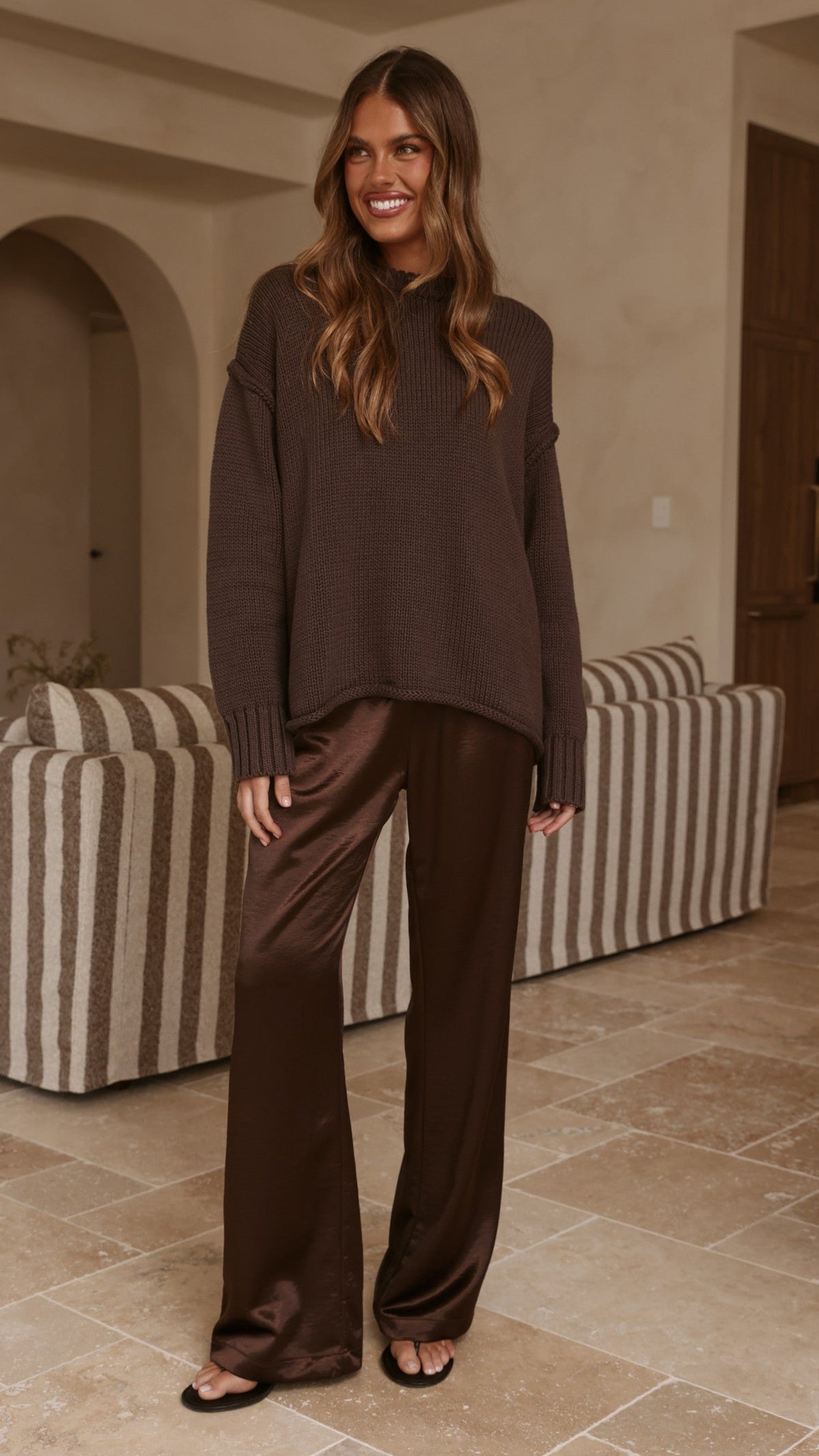 Jase Relaxed Crew Neck Rolled Hem Cotton Knit Jumper – Chocolate – view 8